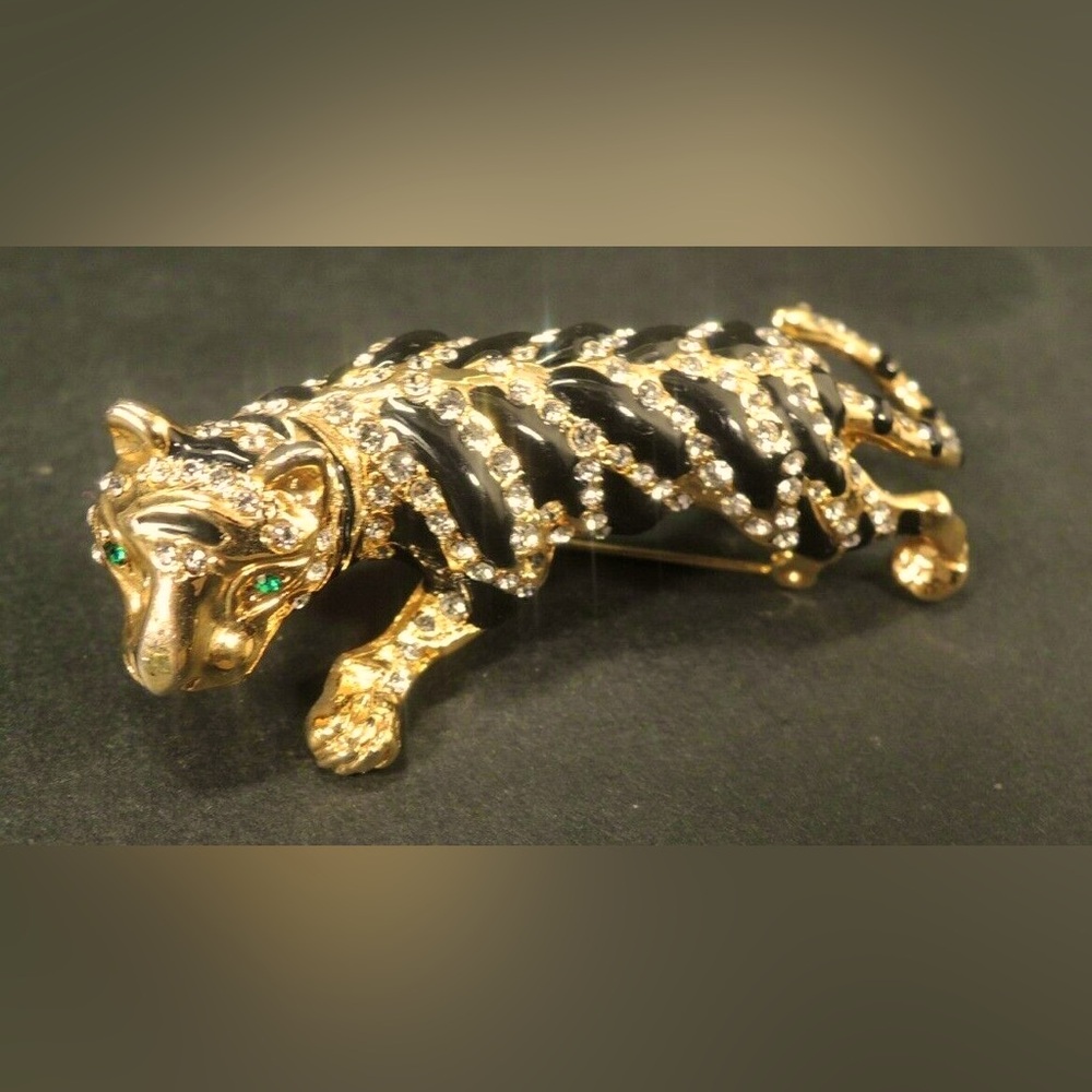 Gorgeouss Vtg Tiger Brooch